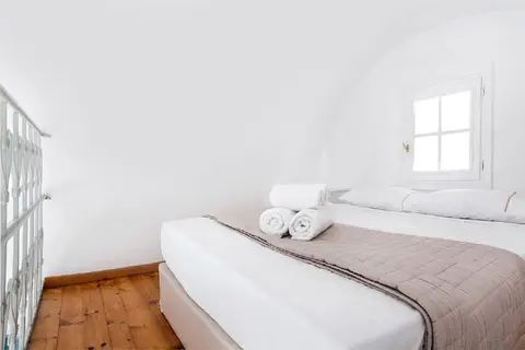Lavarock Santorini in Δημοτική Ενότητα Θήρας — foto 6