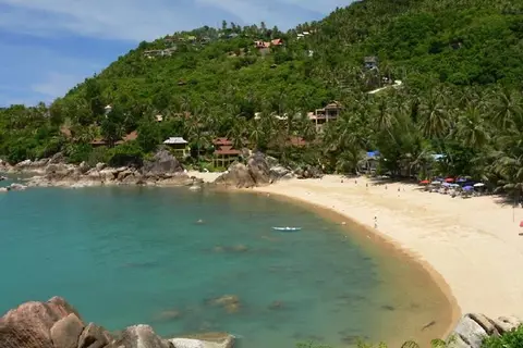 Hotel Coral Cliff Beach Resort in บ้านละไม — foto 14