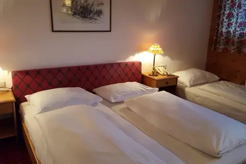 Hotel Lukashansl in Bruck an der Großglocknerstraße — foto 2