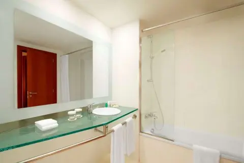 Four Points by Sheraton Barcelona Diagonal in Barcelona — foto 13