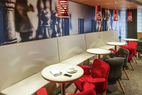 Ibis Styles London Heathrow in Londen — foto 10