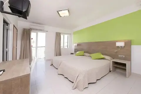 Hostal Mari in Sant Antoni de Portmany — foto 20
