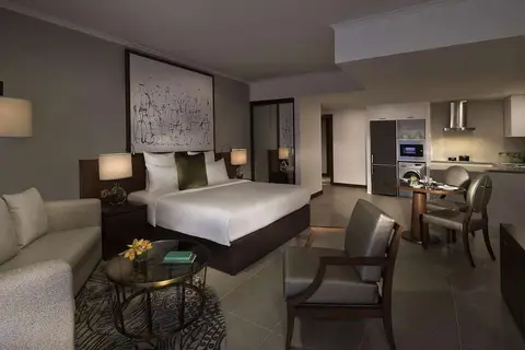 Pullman Dubai Creek City Centre Residences in Dubai — foto 4