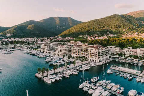Regent Porto Montenegro in Tivat — foto 13