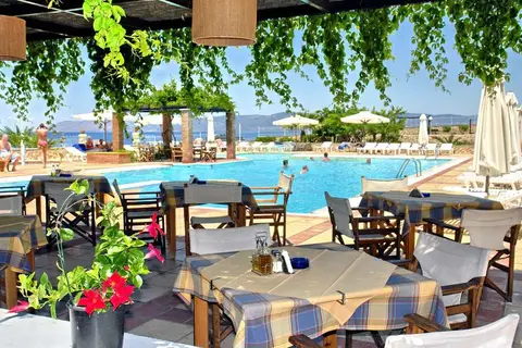 Panselinos Hotel in Μόλυβος — foto 5