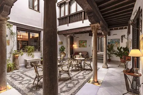 Casa del Capitel Nazari in Granada