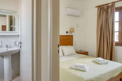 John Mary Apartments in Δημοτική Ενότητα Γουβών — foto 16