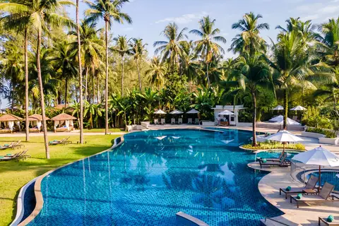 OUTRIGGER Khao Lak Beach Resort in ท่าเสด็จ — foto 22