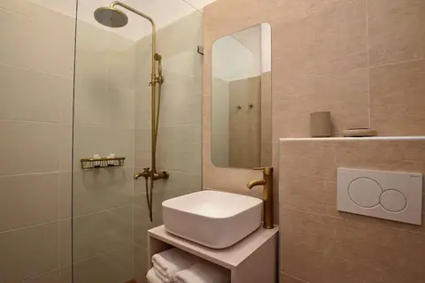 Adonis Hotel Studios & Appartementen in Naousa, foto 17