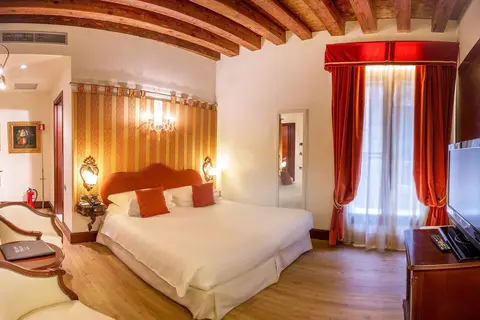 Ruzzini Palace in Venetië — foto 4