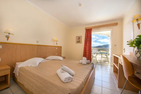 Poseidon Beach in Laganas Municipal Unit — foto 11