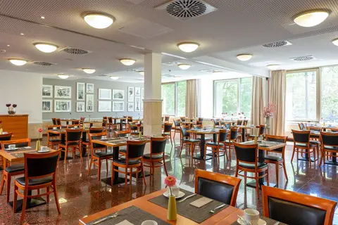 Leonardo Royal Hotel Berlin Alexanderplatz in Berlijn — foto 5