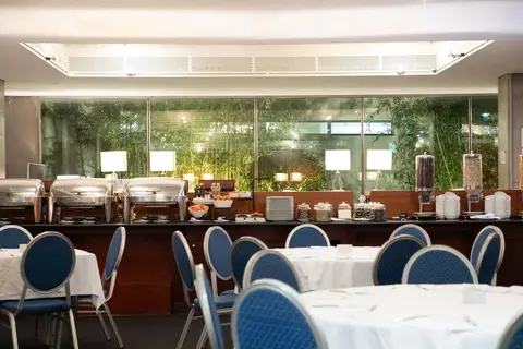 VIP Executive Art’s Hotel in Almada — foto 21