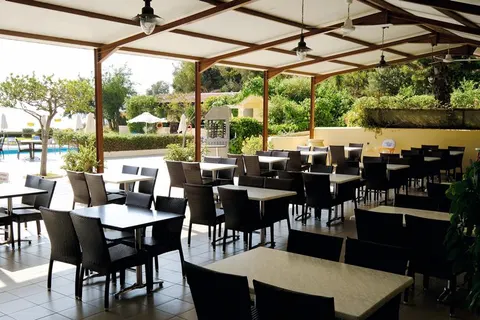 Karavados Beach foto 4