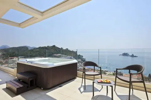 Hotel AMI Budva Petrovac in Petrovac na Moru — foto 23