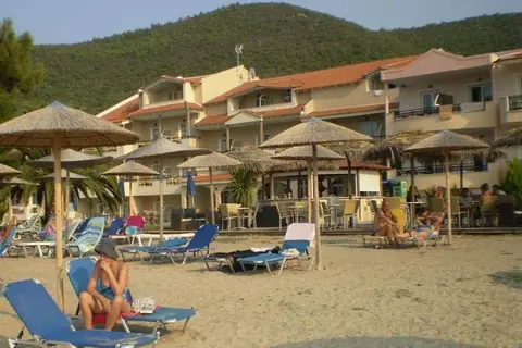 Rachoni Bay Hotel in Σκάλα Ραχωνίου — foto 27
