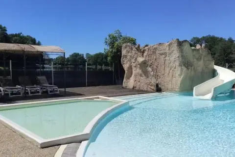 Vodatent Camping L'Etruyere in Terval