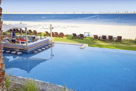 JA Beach Hotel in Ja Ocean View Hotel Padel Tennis Court — foto 16