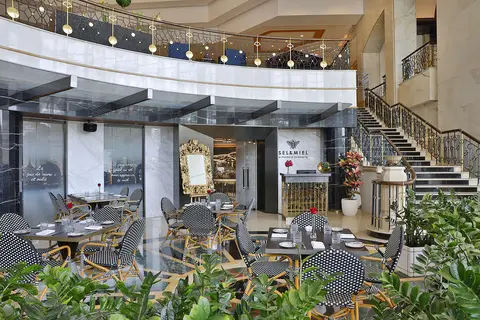 The Ritz-Carlton Doha in Doha — foto 11