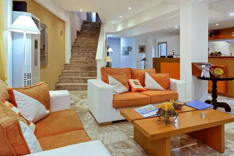 Hotel Punta in Καλύβια — foto 20