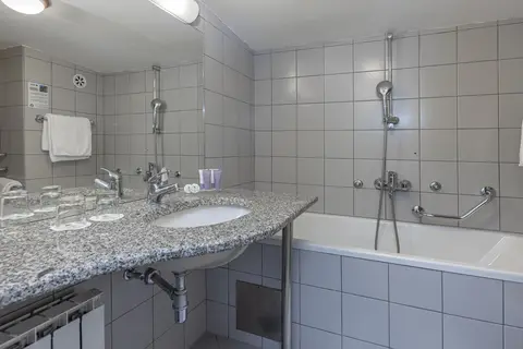 Hotel Jezero in Plitvička Jezera — foto 28