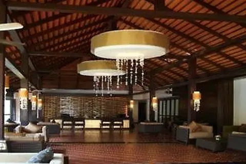 SALA Phuket Mai Khao Beach Resort in ศรีสุนทร — foto 11