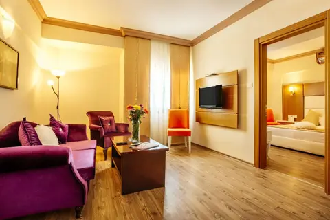 City Royal Hotel and Casino in Kuzey Lefkoşa — foto 3