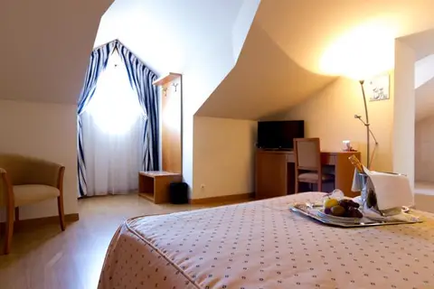Lam Hotel in Estarreja, foto 11