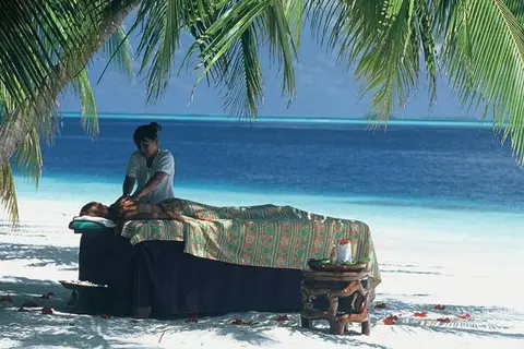 Royal Island Resort & Spa in Horubadhoo — foto 14