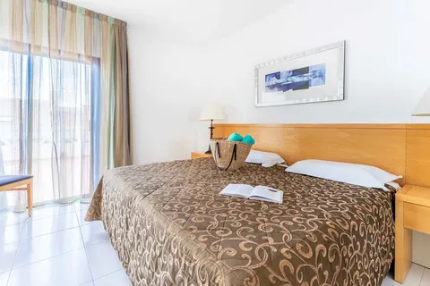 Hollywood Mirage foto 2