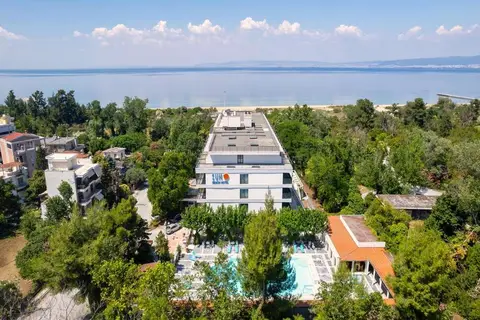 Sun Beach Hotel in Αγία Τριάδα — foto 9