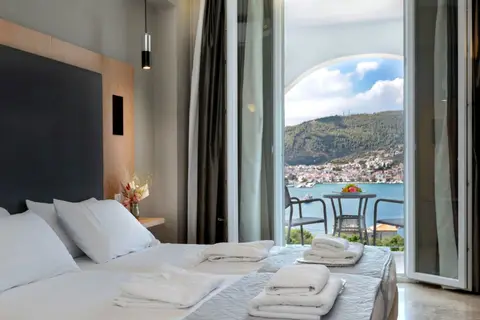 Hotel Punta in Καλύβια — foto 16