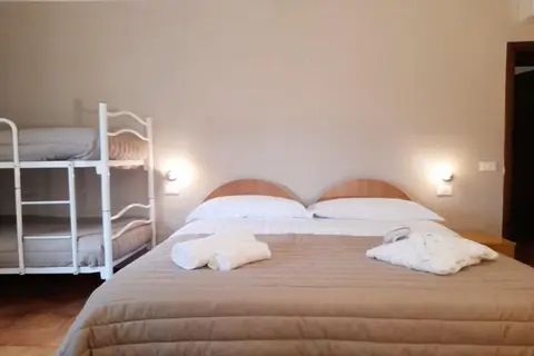 Hotel Touring Gardone Riviera in Sienna, foto 11