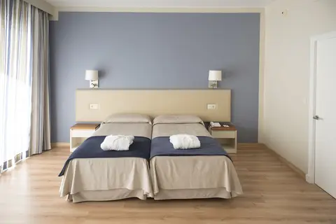 Hotel Agamenon Affiliated by Senator in Es Castell — foto 4