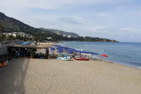 Astro Suite Hotel in Cefalu — foto 26