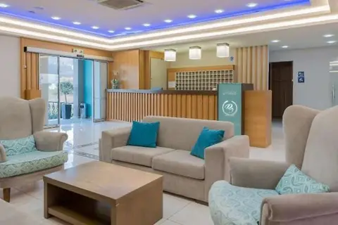 Hotel Dennys Inn in Laganas Municipal Unit, foto 11
