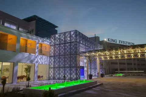 The King Evelthon Beach Hotel & Resort in Hlorakas — foto 11