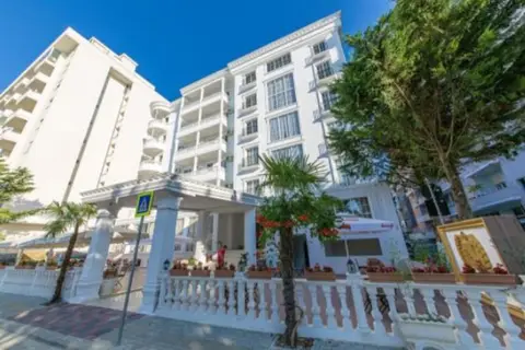 Esal Hotel in Durres