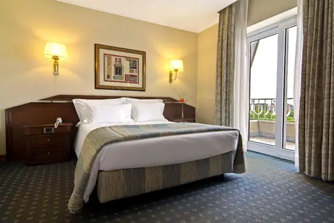 SANA Rex Hotel in Almada