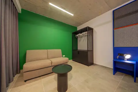 IKYK Hotel in San Ġiljan — foto 16
