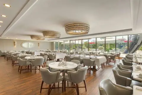Wyndham Grand Istanbul Kalamis Marina Hotel in İstanbul — foto 6
