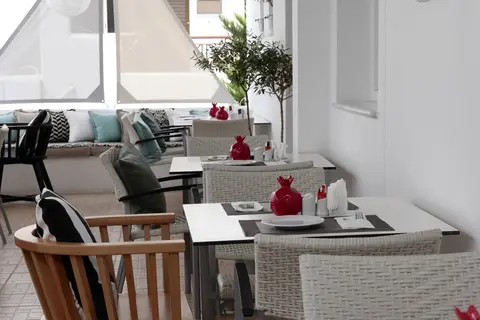Apollon Boutique Hotel in Παροικιά