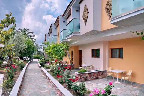 Fly & Go Sunset Hotel Lesbos in Petra Lesvos — foto 18