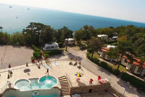 Camping Village Mare Pineta in Duino Aurisina / Devin - Nabrežina
