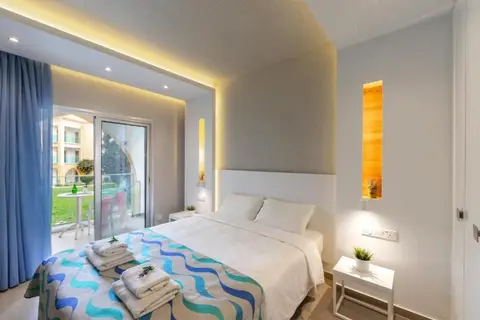 Malama Beach Holiday Village in Παραλίμνι — foto 3