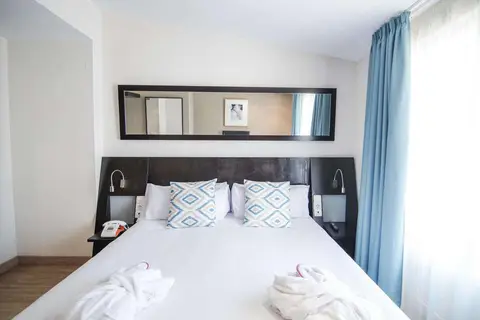 Hotel Petit Palace Plaza de la Reina in Valencia — foto 12