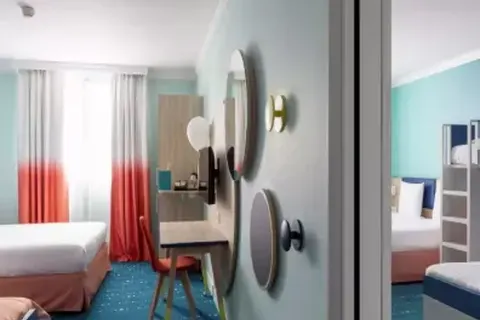 Disneyland Paris per bus - Grand Magic Hotel foto 8