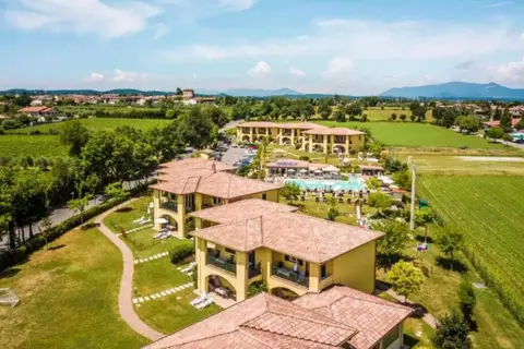 Appartementen Residence Karina in Moniga del Garda — foto 7