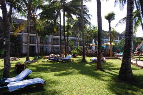 Travellers Beach Club in Mombasa — foto 3