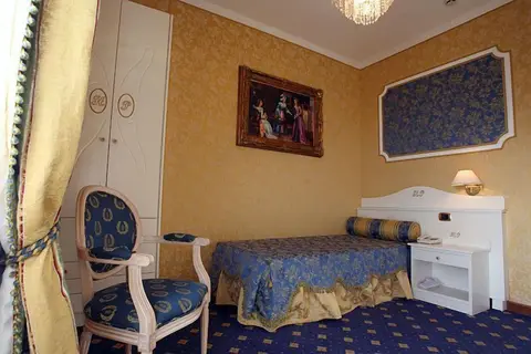 Palace in Catanzaro, foto 17